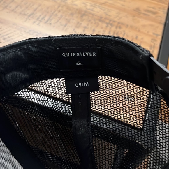 Quicksilver Mesh Back Hat - Picture 8 of 8